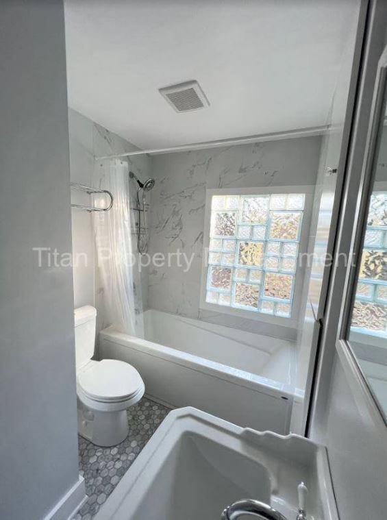 Building Photo - 1030 SE 184th Ave