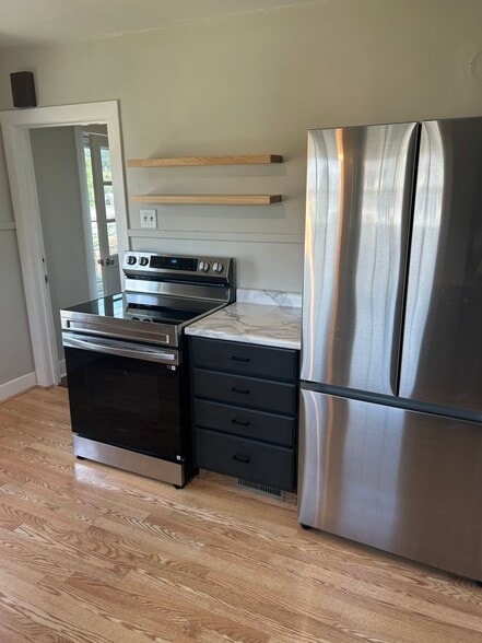 Kitchen - 2005 N 11th St