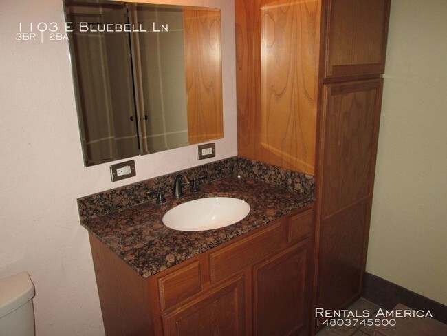 Building Photo - NO HOA!