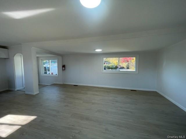 Building Photo - 6 Union Ave