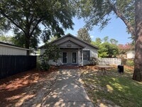 Building Photo - 3015 1/2 Cardinal