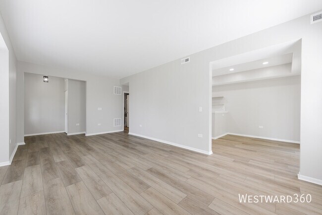 Building Photo - 24821 Gates Ct