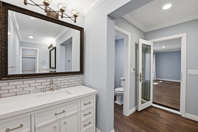 Building Photo - 1184 Devonshire Dr