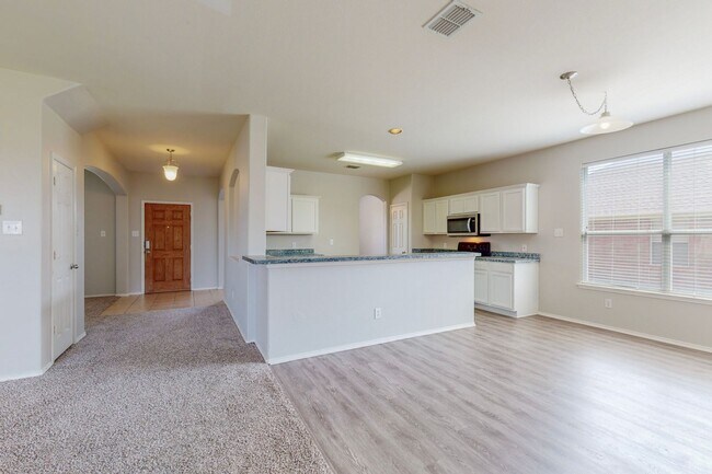 Building Photo - ***Pre-Marketing*** Great Home with Room T...