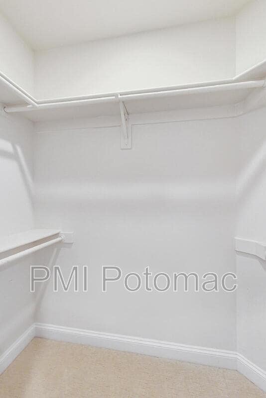 Building Photo - 10821 Symphony Park Dr