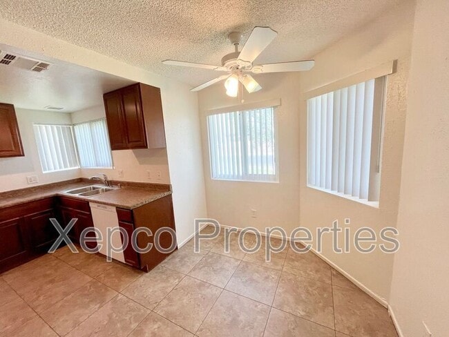 Building Photo - 41680 Maroon Town Rd