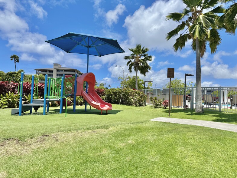 Building Photo - 7000 Hawaii Kai Dr