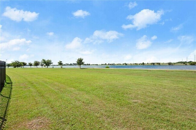 Building Photo - 17621 Silent Harbor Loop