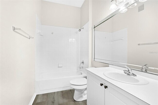 Building Photo - 5160 Northridge Rd