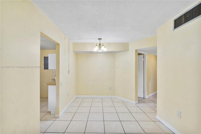 Building Photo - 9091 Lime Bay Blvd