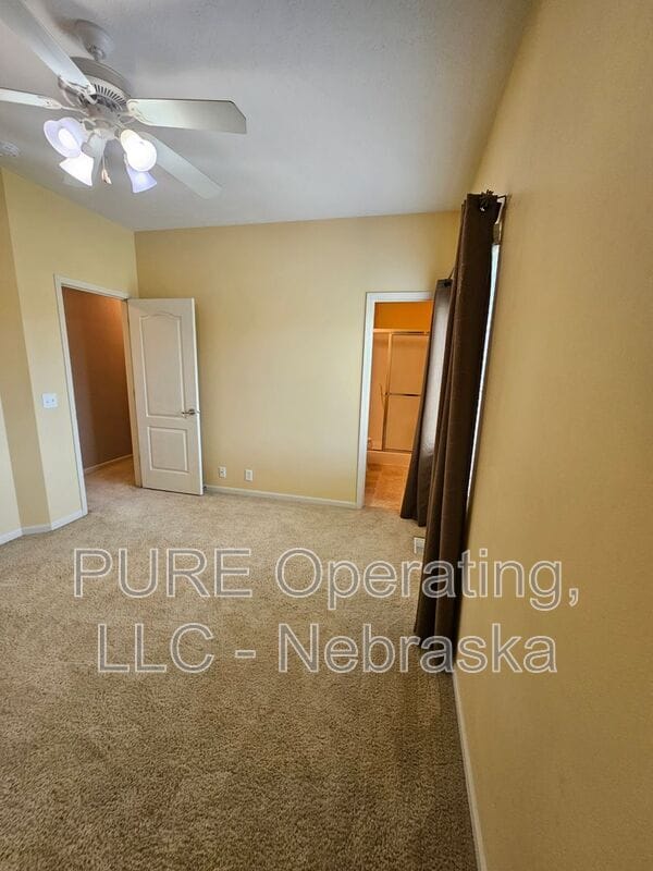 Building Photo - 16860 Larimore Ave