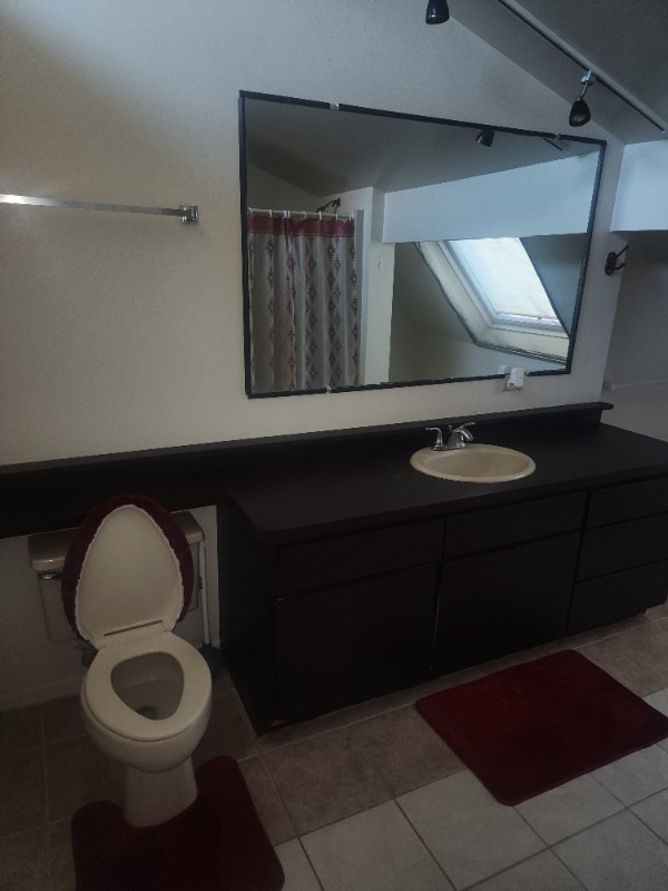 Building Photo - 12832 Mozart St