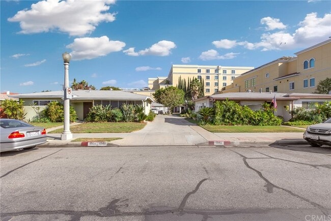 Building Photo - 1540 Abbot Ave