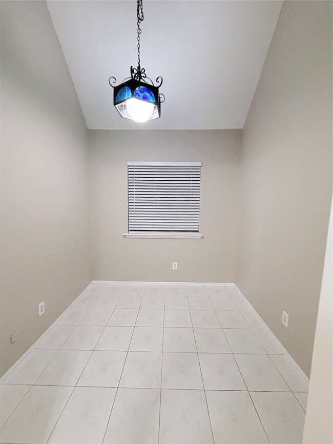 Building Photo - 12847 Briarwest Cir