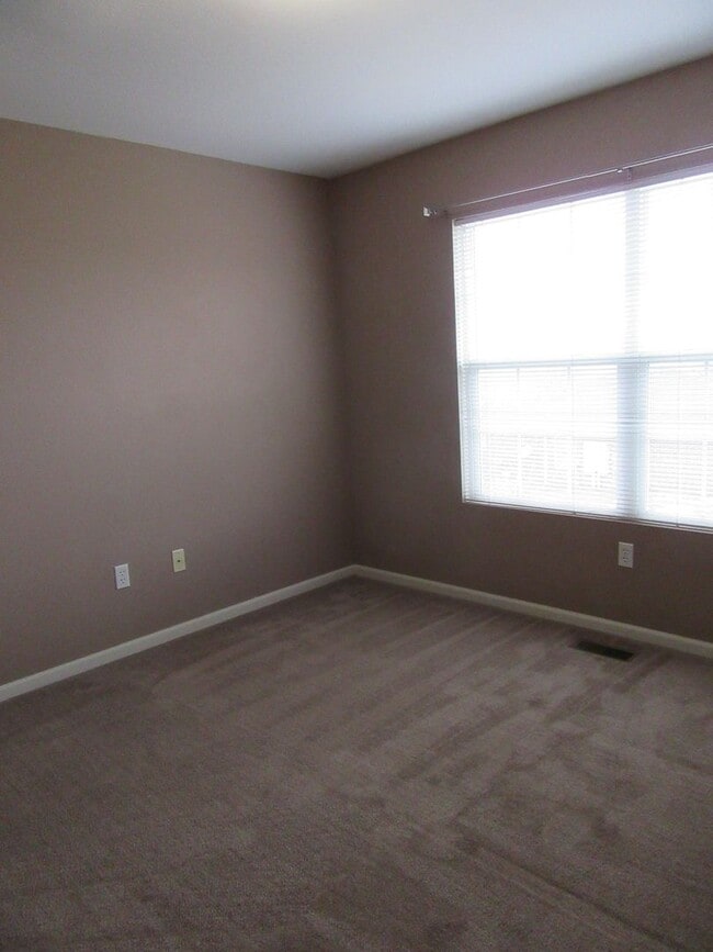 Building Photo - Available July 1st