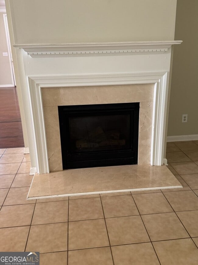 Building Photo - 46 Brookview Dr