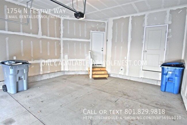 Building Photo - 1754 N Festive Wy