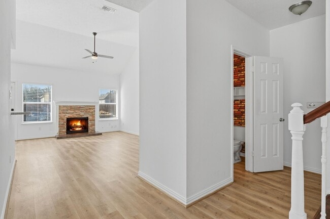 Building Photo - 2910 Cocona Ln