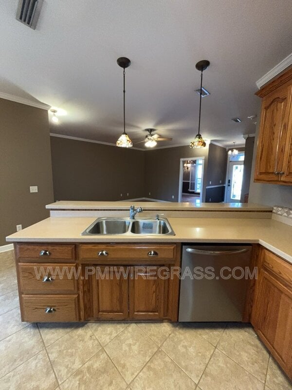 Building Photo - 249 Windsor Garden Dr