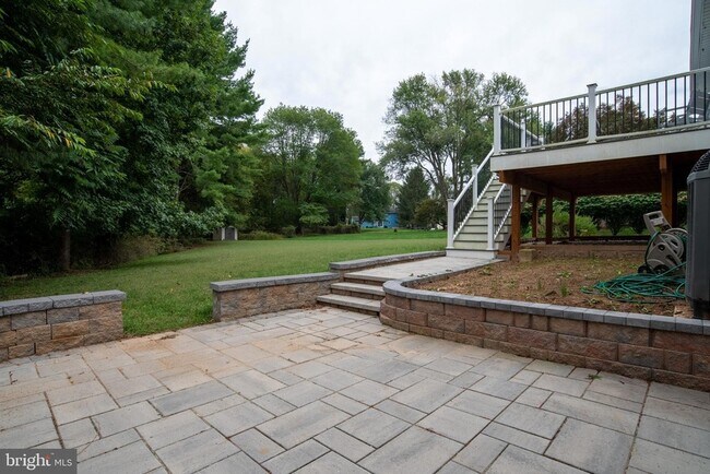 Building Photo - 10038 Chatelaine Cir