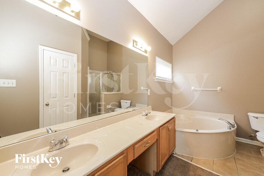 Building Photo - 3931 Neyland Valley Dr