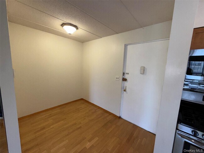 Building Photo - 213-02 42nd Ave