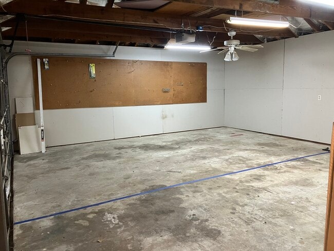 Building Photo - 11602 Jaycreek Dr