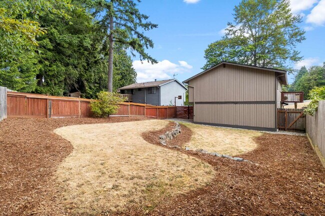 Building Photo - Modern 4-Bedroom Retreat Near Lake Whatcom...