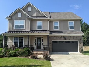 Building Photo - 422 Holly Blossom Dr