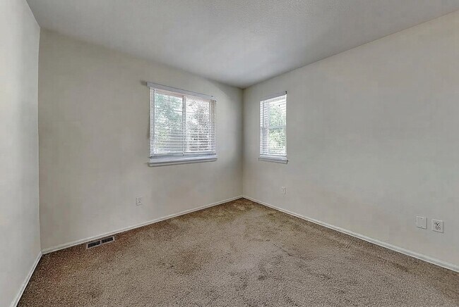 Building Photo - 21062 E Mansfield Pl