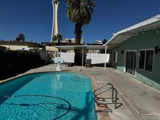 Building Photo - Mid-Century Home with Pool – Heart of Vegas