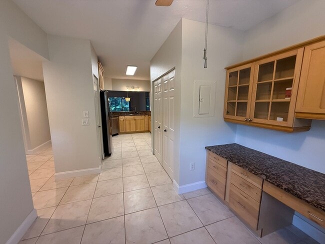 Building Photo - Lake Arrowhead 2 bedroom / 2 bath Condo