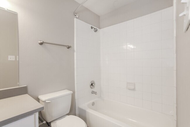 Building Photo - 25235 Clover Ranch Dr