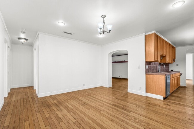 Building Photo - 1775 SW 8th St