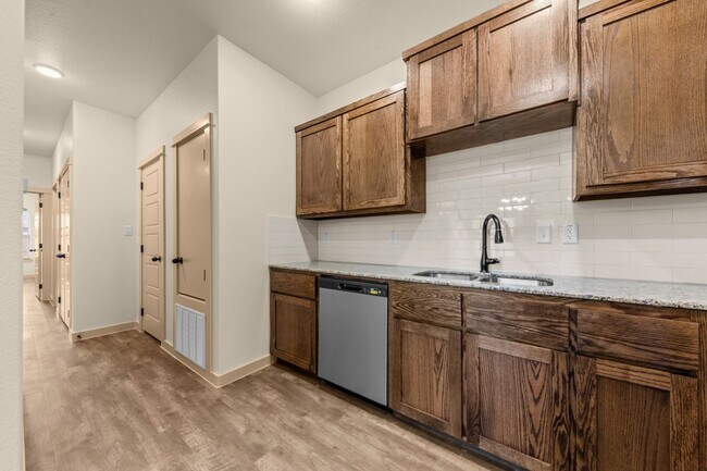 Building Photo - 5901 Cordillera Dr