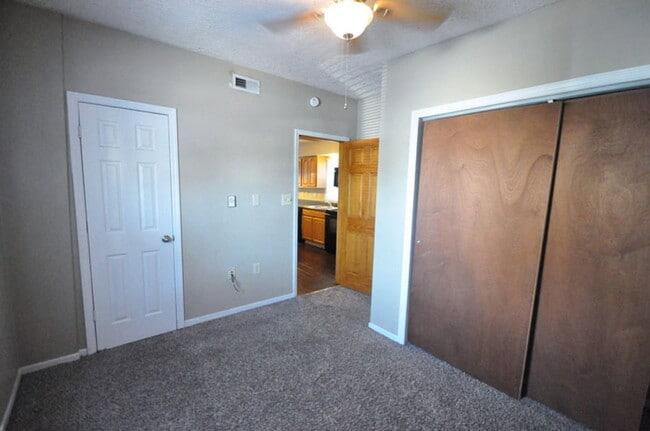 Building Photo - 61 McMillen Ave