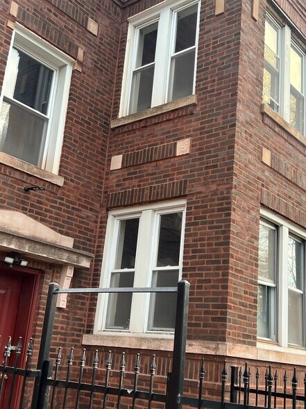 Building Photo - 9037 S Bishop St
