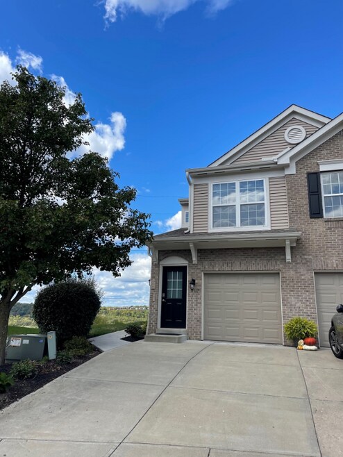 Building Photo - 301 Skyview Ct