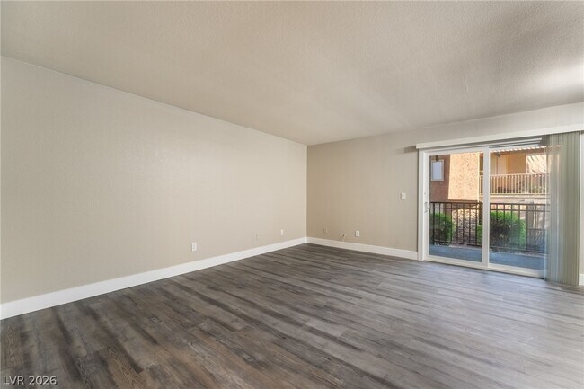 Building Photo - 5317 Indian River Dr