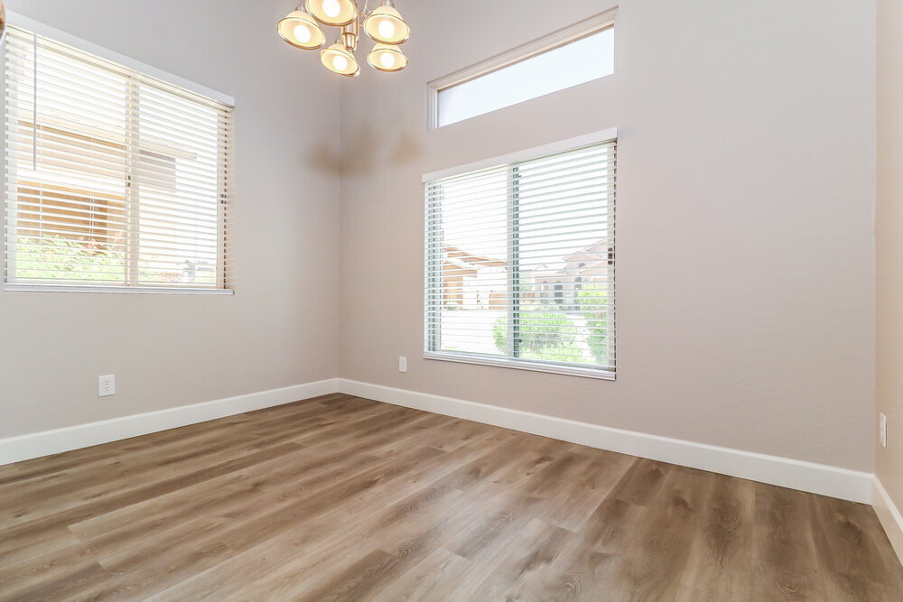 Building Photo - 6512 S 49th Dr