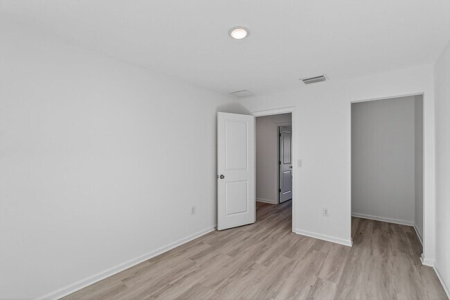 Building Photo - 1115 F Avenue