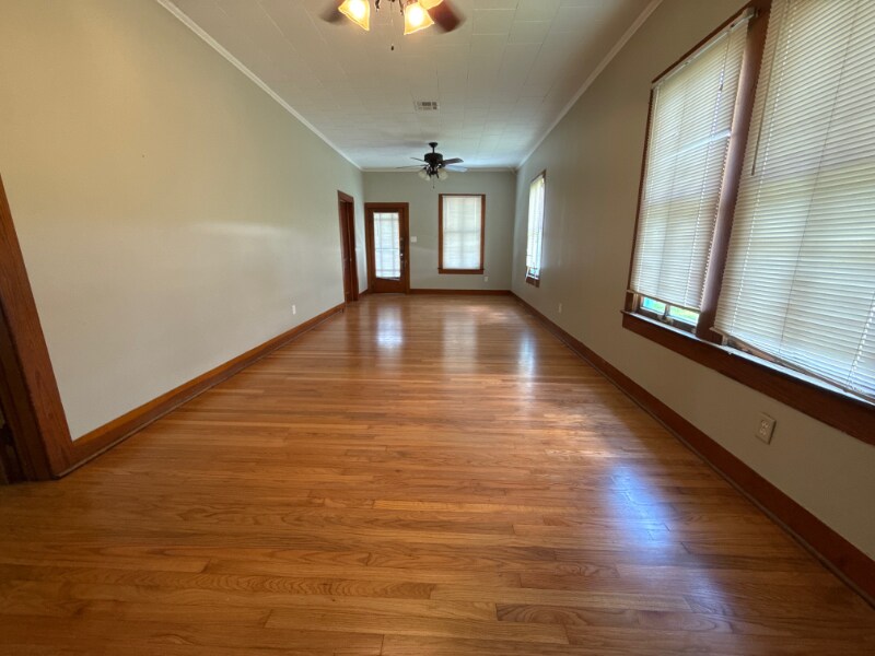 Building Photo - 416 Voorhies St