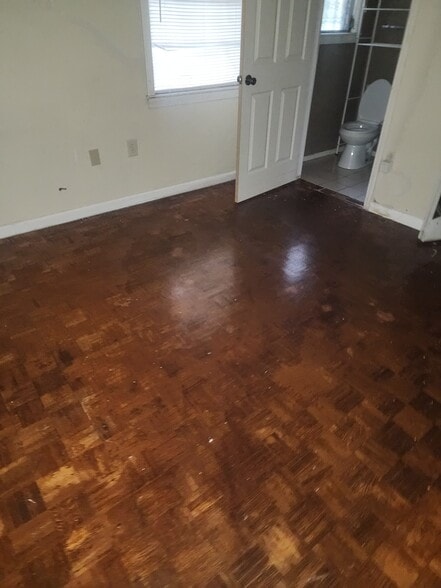 Building Photo - 6356 Buttonwood Dr