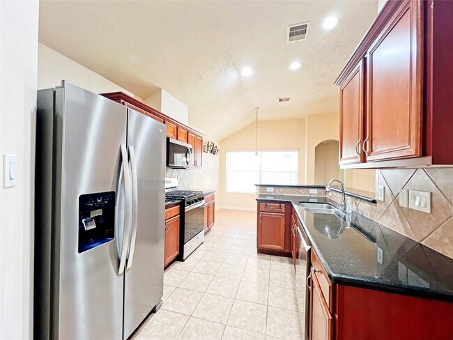 Building Photo - 13306 Southpoint Ln