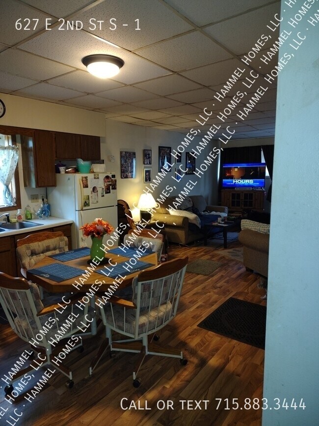 Primary Photo - 627 E 2nd St S