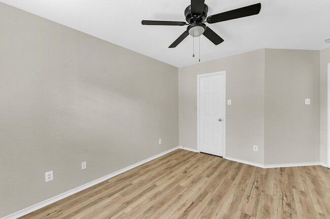 Building Photo - 16526 Whitaker Creek Dr