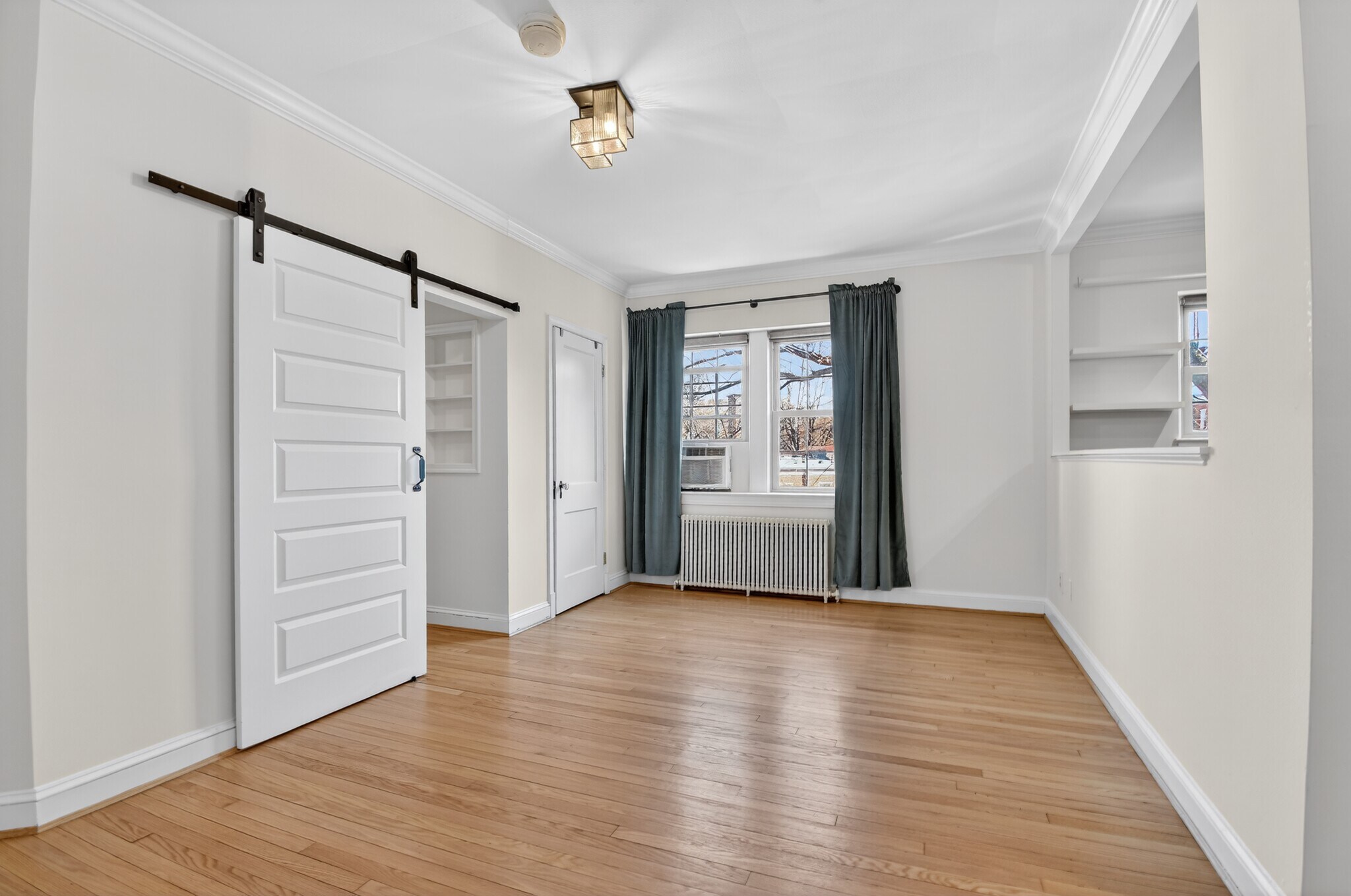 Living room with hardwood flooring - 3925 Davis Pl NW