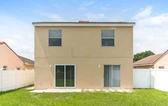Building Photo - 2337 Cordova Ct
