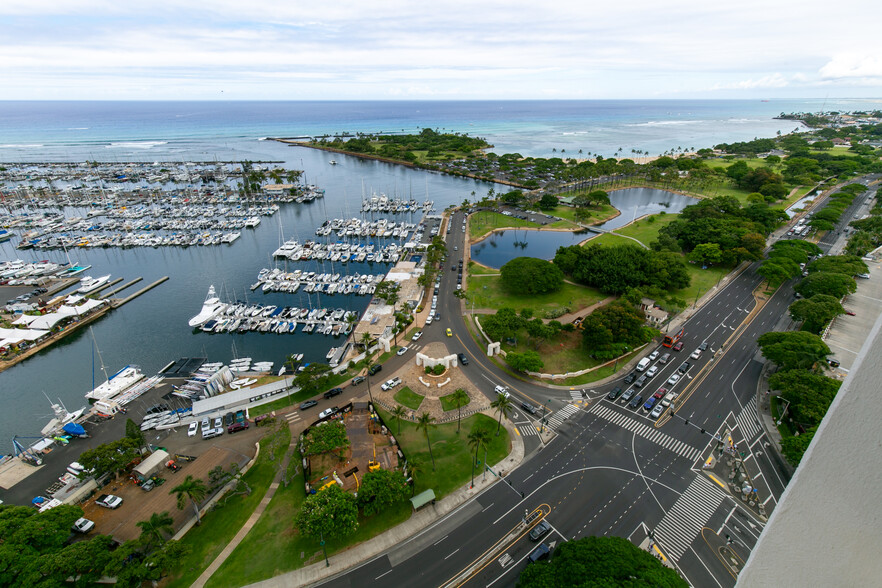 Building Photo - 1600 Ala Moana Blvd