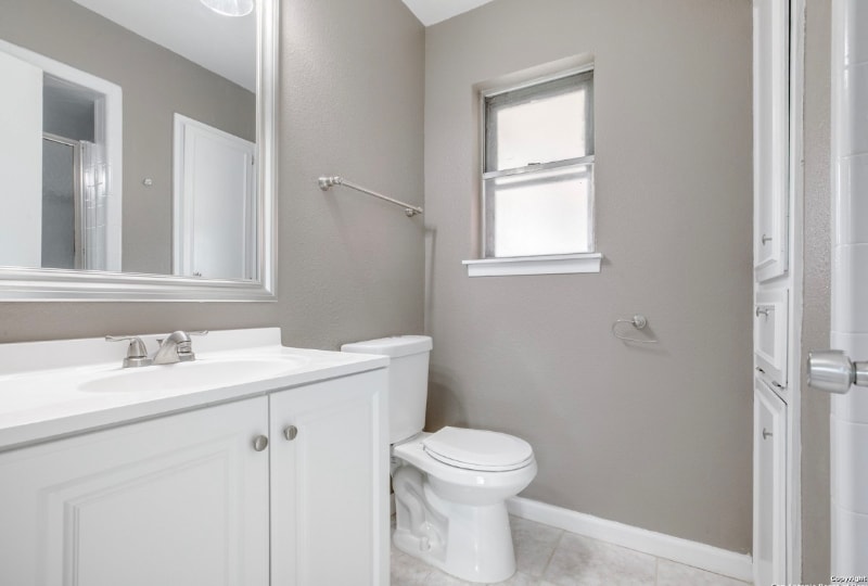 Building Photo - 6319 Stirrup Ln